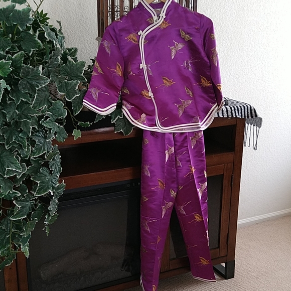 Jennifer Other - 🈺 Traditional Symbolic SILK Chinese Costume